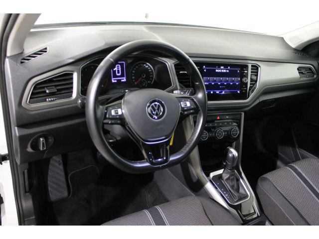 Volkswagen T-Roc 1.5 TSI Style - Samsaru's Car Outlet