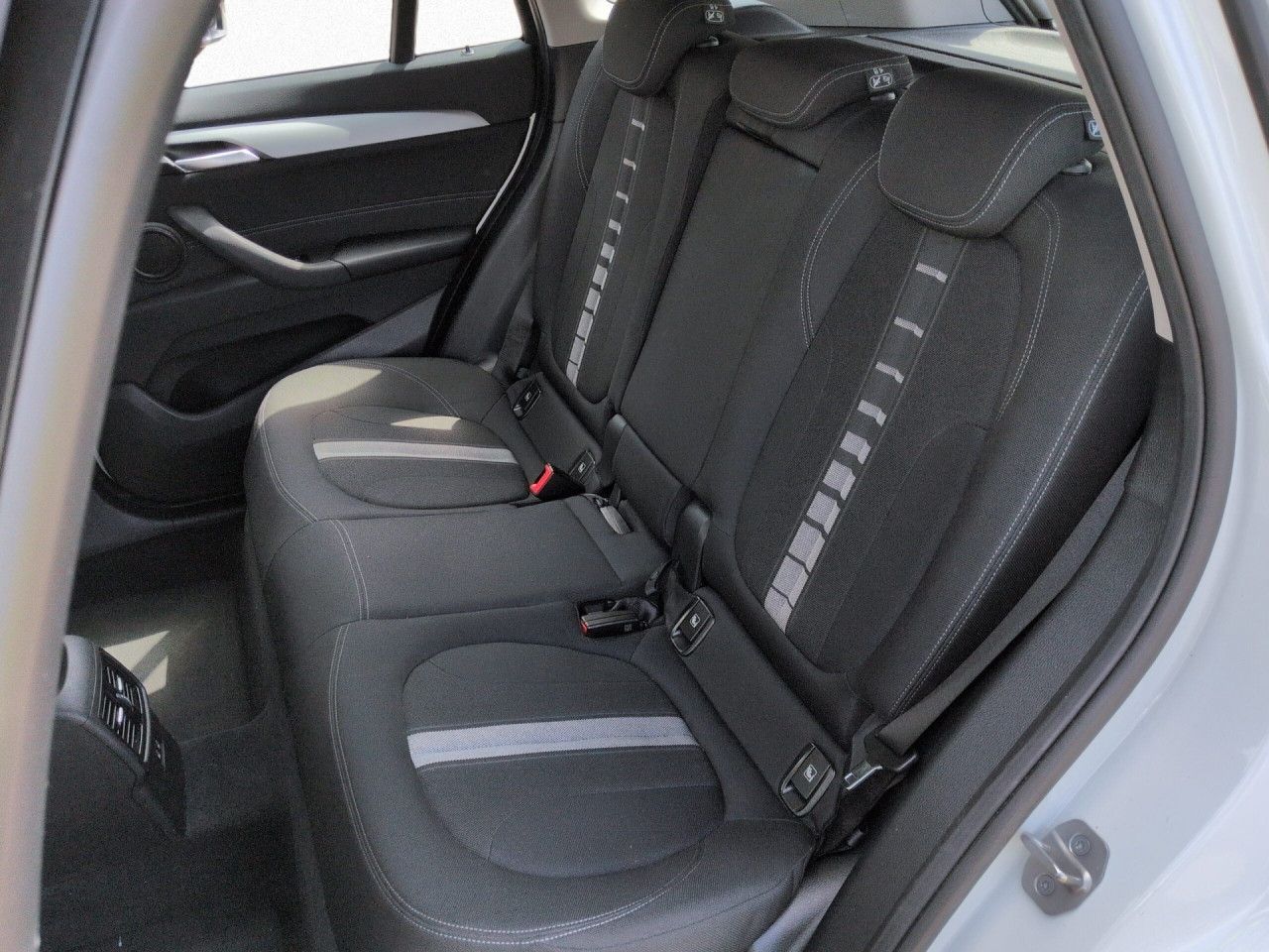 BMW X1 xDrive 25e Advantage - Samsaru's Car Outlet