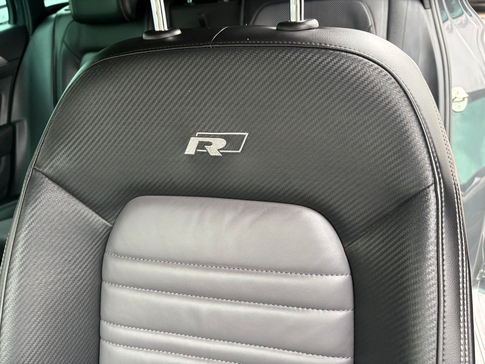 Volkswagen Passat 2.0 TSI DSG Variant 2x R LINE SPORT PAKET