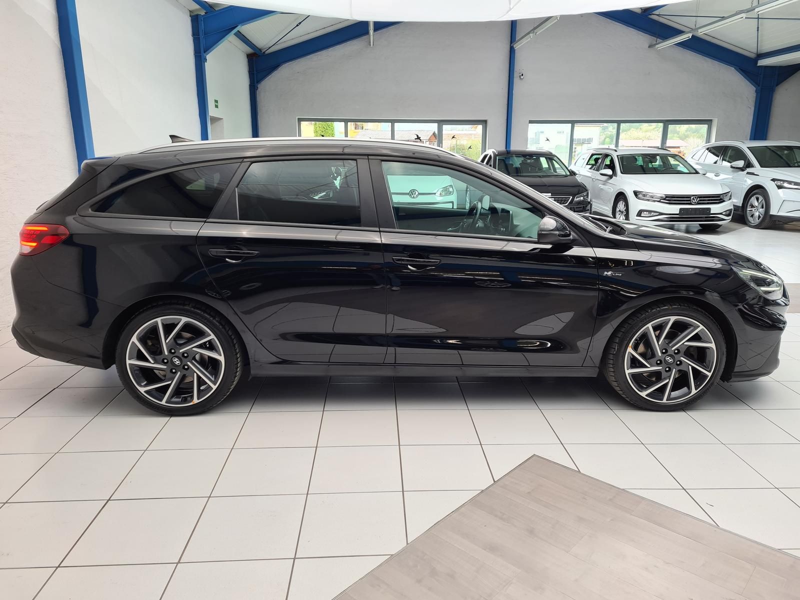 Hyundai i30 cw 1.5 T-GDI N Line - Samsaru's Car Outlet
