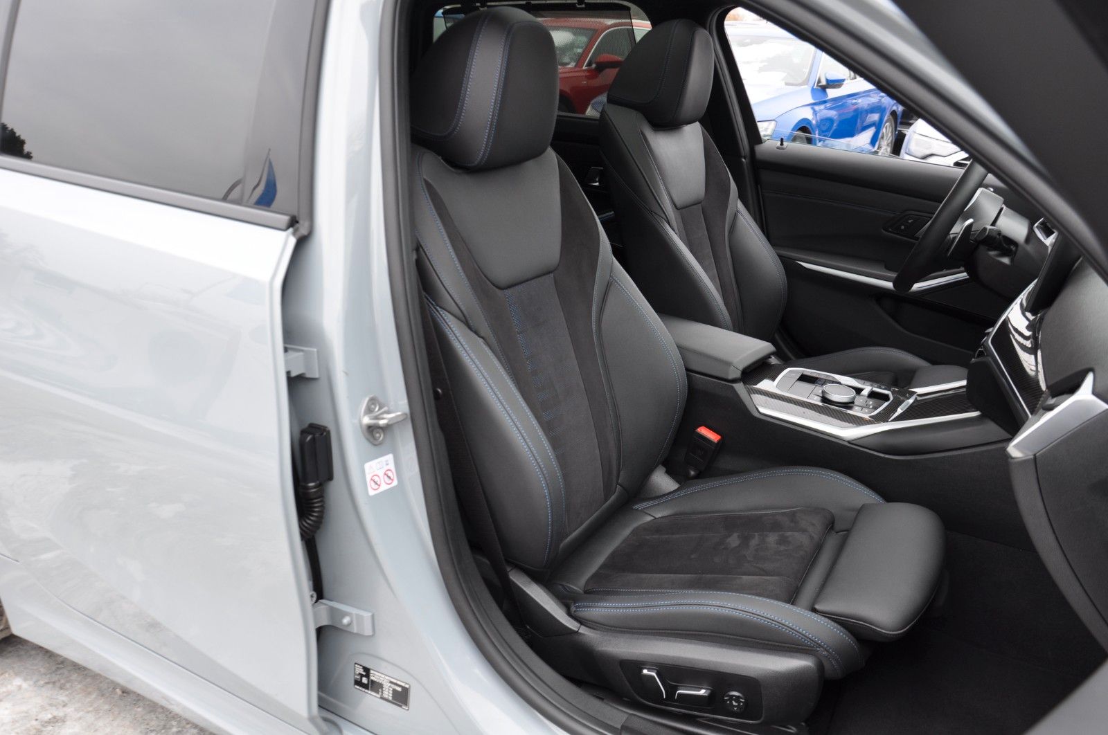 BMW 320 d Touring xDrive M Sport STANDH-PANO-CARBON