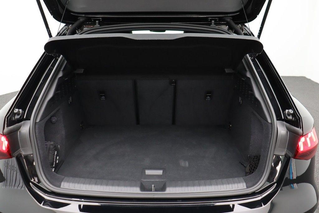 Audi A3 Sportback 35 TFSI . Virt.Cockpit LED Navi