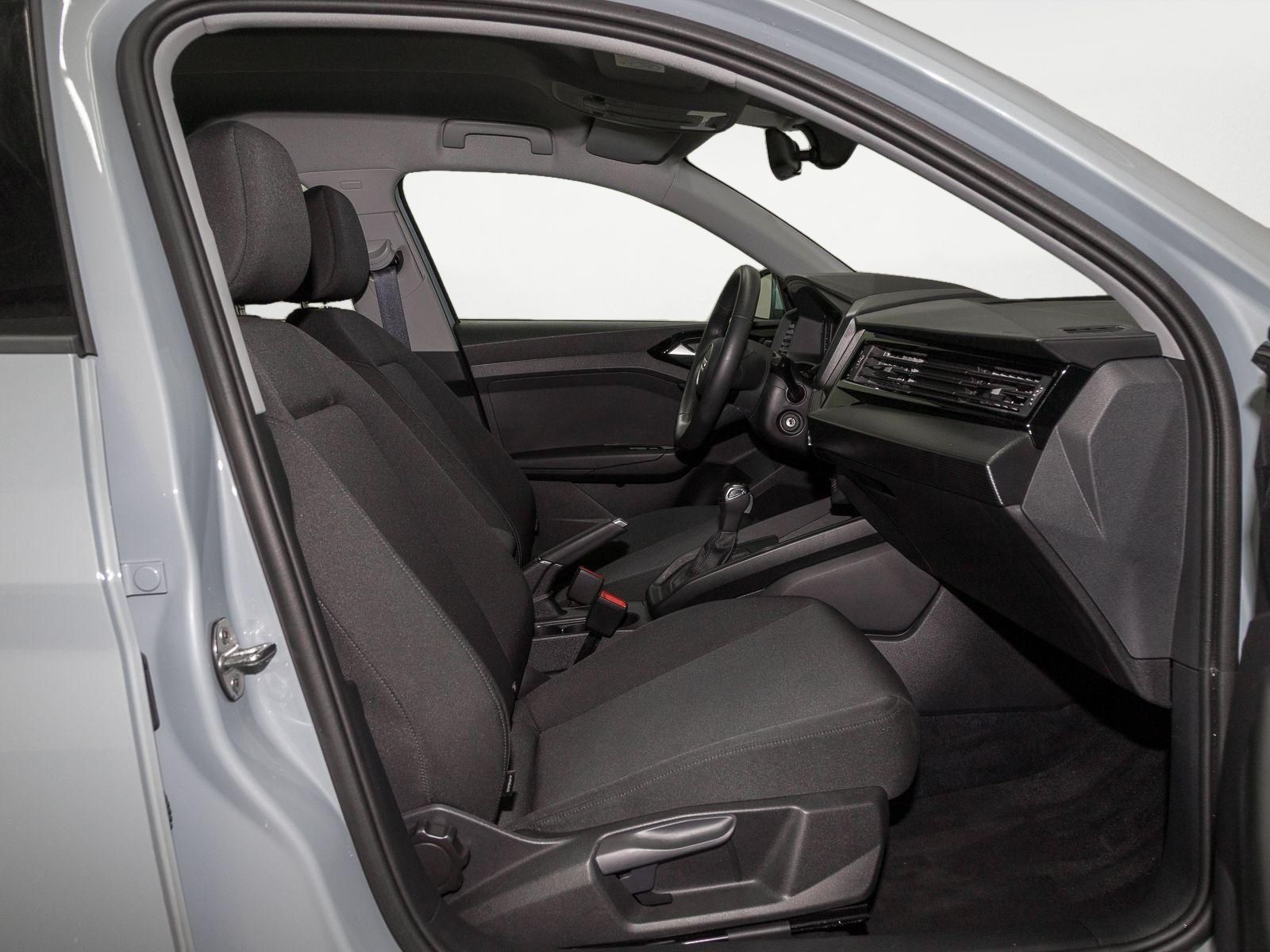 Audi A1 Sportback 30 TFSI ADVANCED - Samsaru's Car Outlet