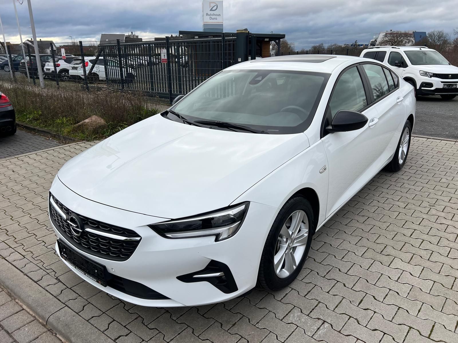 Opel Insignia 2.0 D Business Edition - Samsaru's Car Outlet