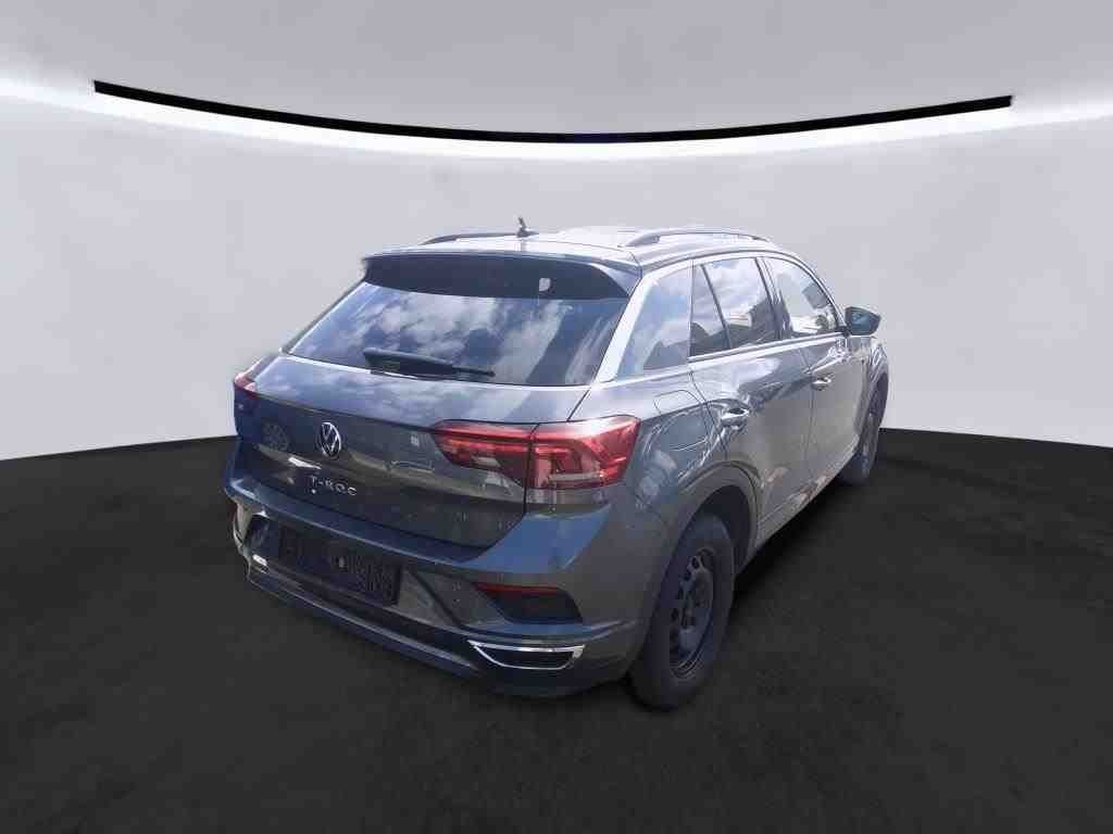 Volkswagen T-Roc 1.5 TSI DSG R-LINE - Samsaru's Car Outlet