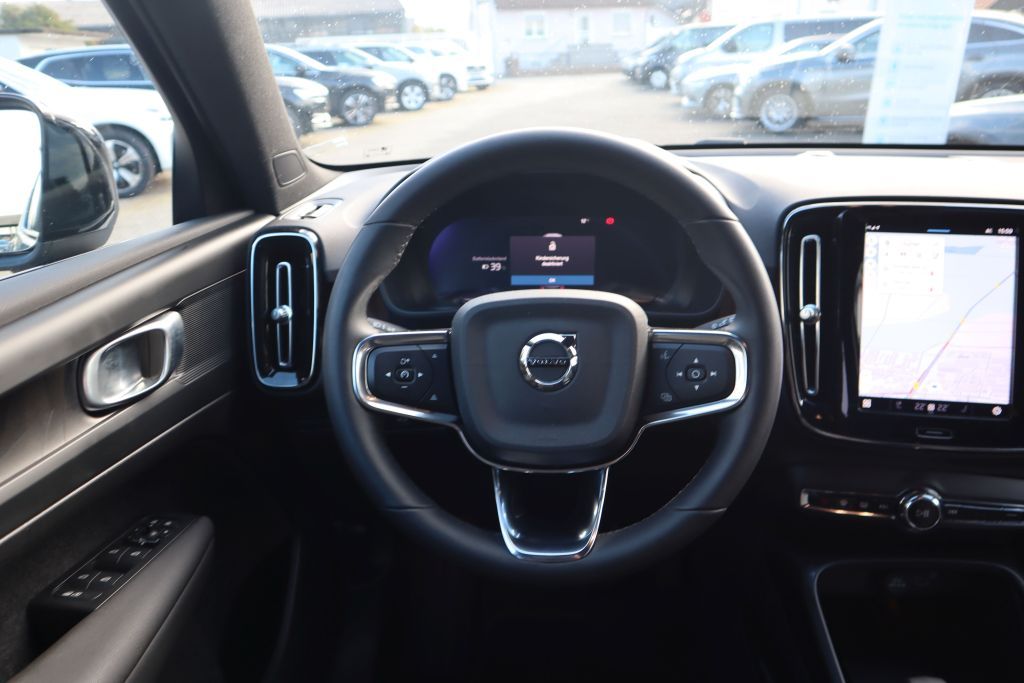 Volvo XC40 Recharge 78 kWh Twin Motor Plus|AHK|NAVI|