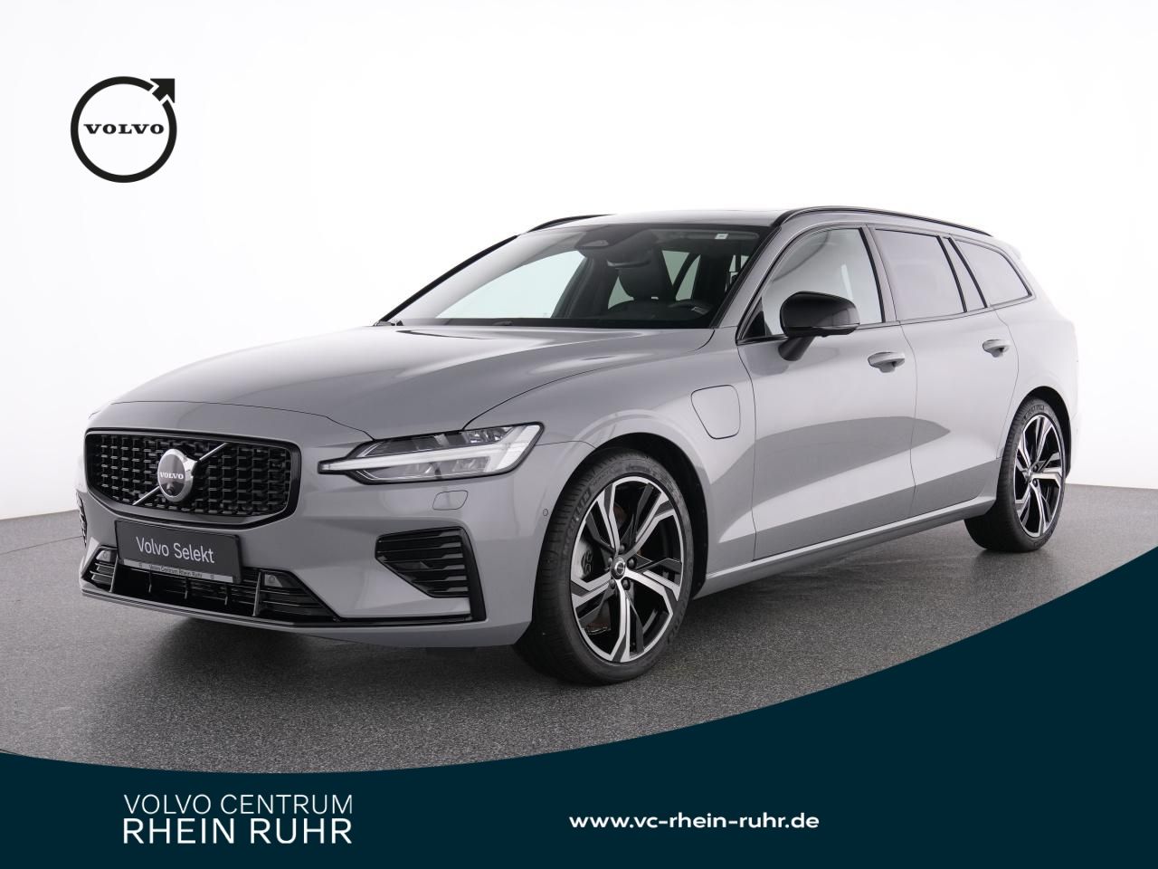 Volvo V60 T6 Recharge AWD PlusDark+AHK+PANO+360°+LM 19