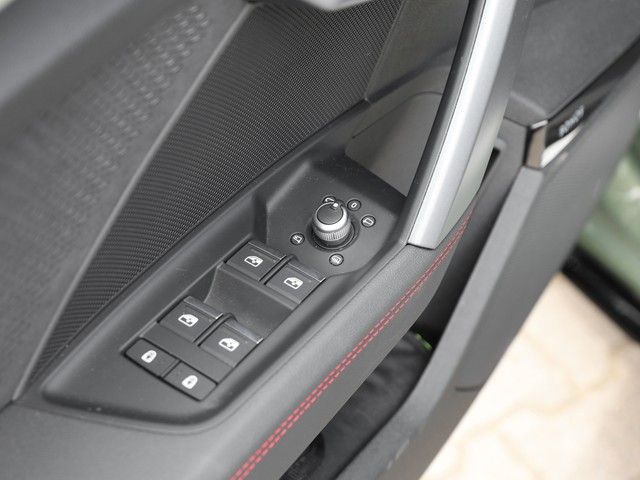 Audi A3 Sportback 45 TFSI e S line LM18 AHK ACC Matri