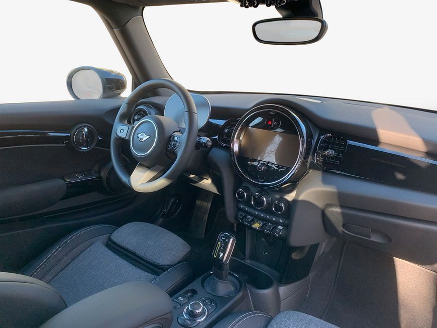 MINI Cooper SE Classic - Samsaru's Car Outlet