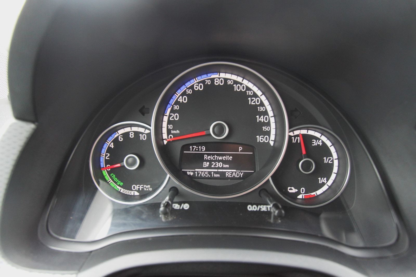 Volkswagen up! e-up! Active - Samsaru's Car Outlet