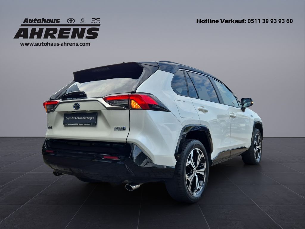 Toyota RAV4 Plug-In - Samsaru's Car Outlet
