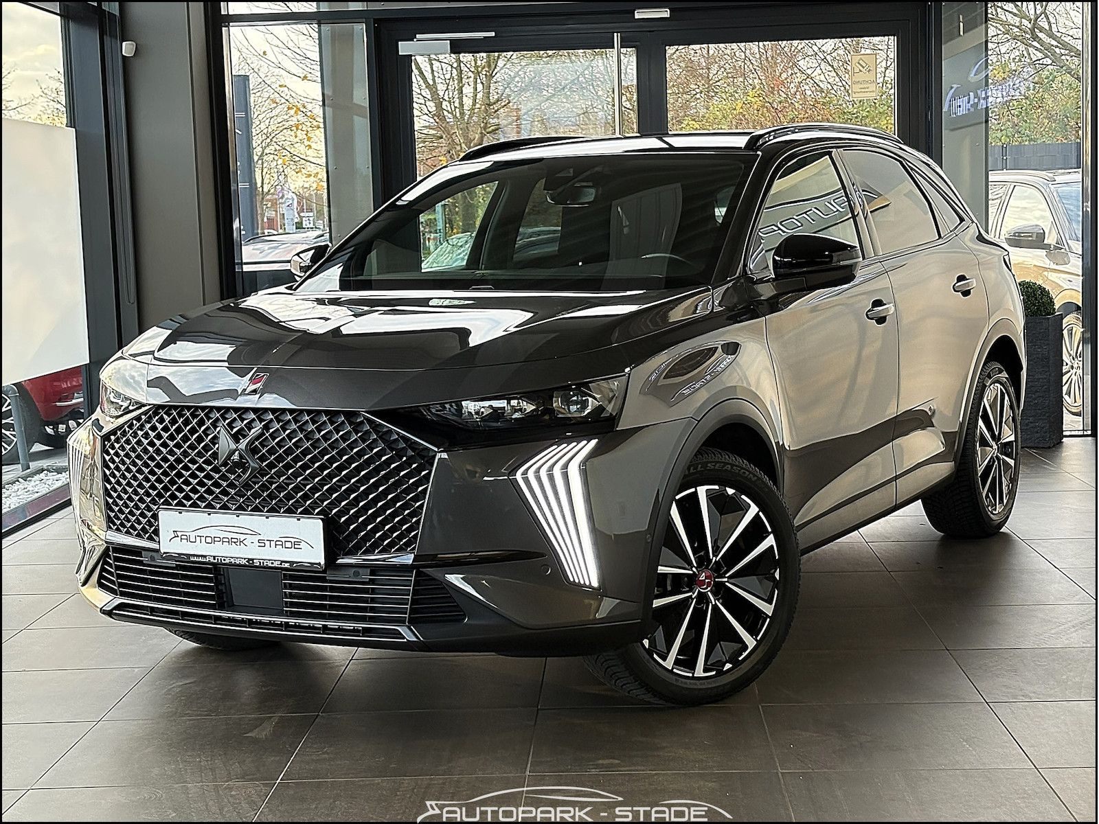 DS Automobiles DS7 PerformanceLine+ 1.5 BlueHDI Mem Kam LED Ass