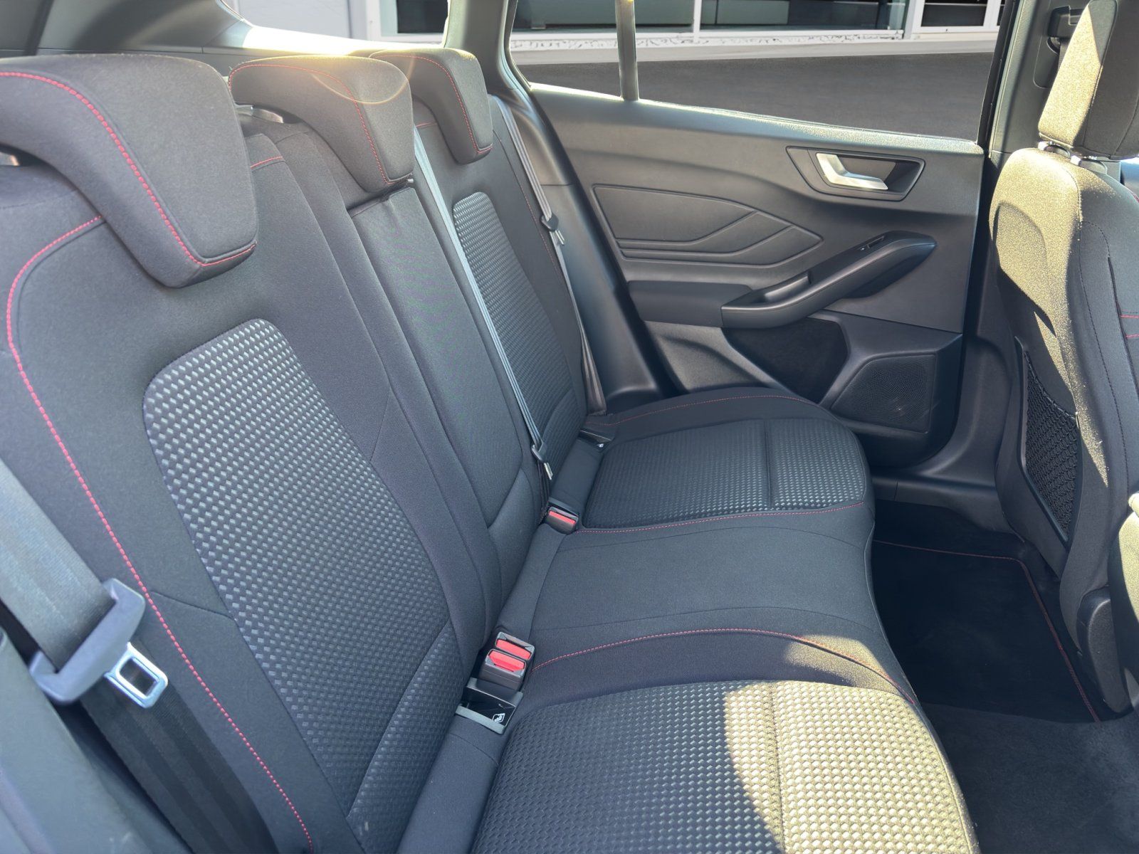 Ford Focus 1.0 Ecoboost ST-Line X #Winterpaket