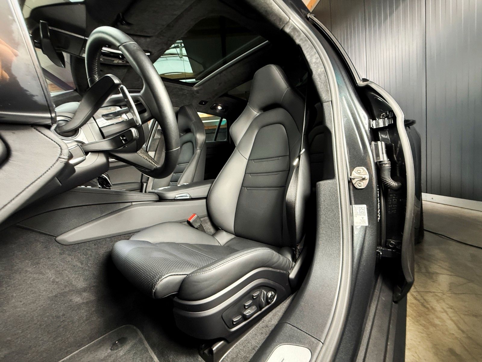 Porsche Panamera Sport Turismo Turbo S + Approved + PCCB
