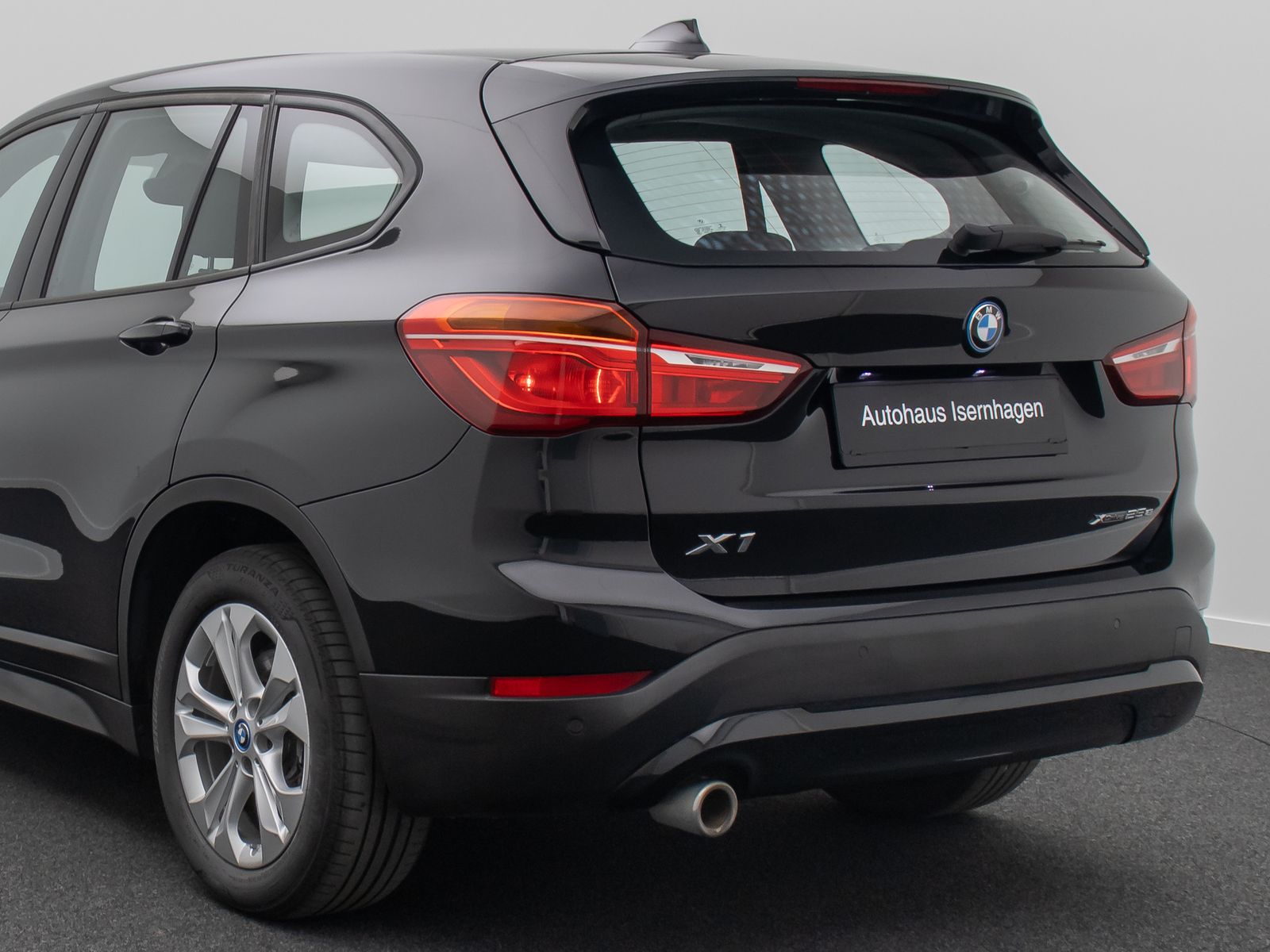 BMW X1 xD25e - Samsaru's Car Outlet