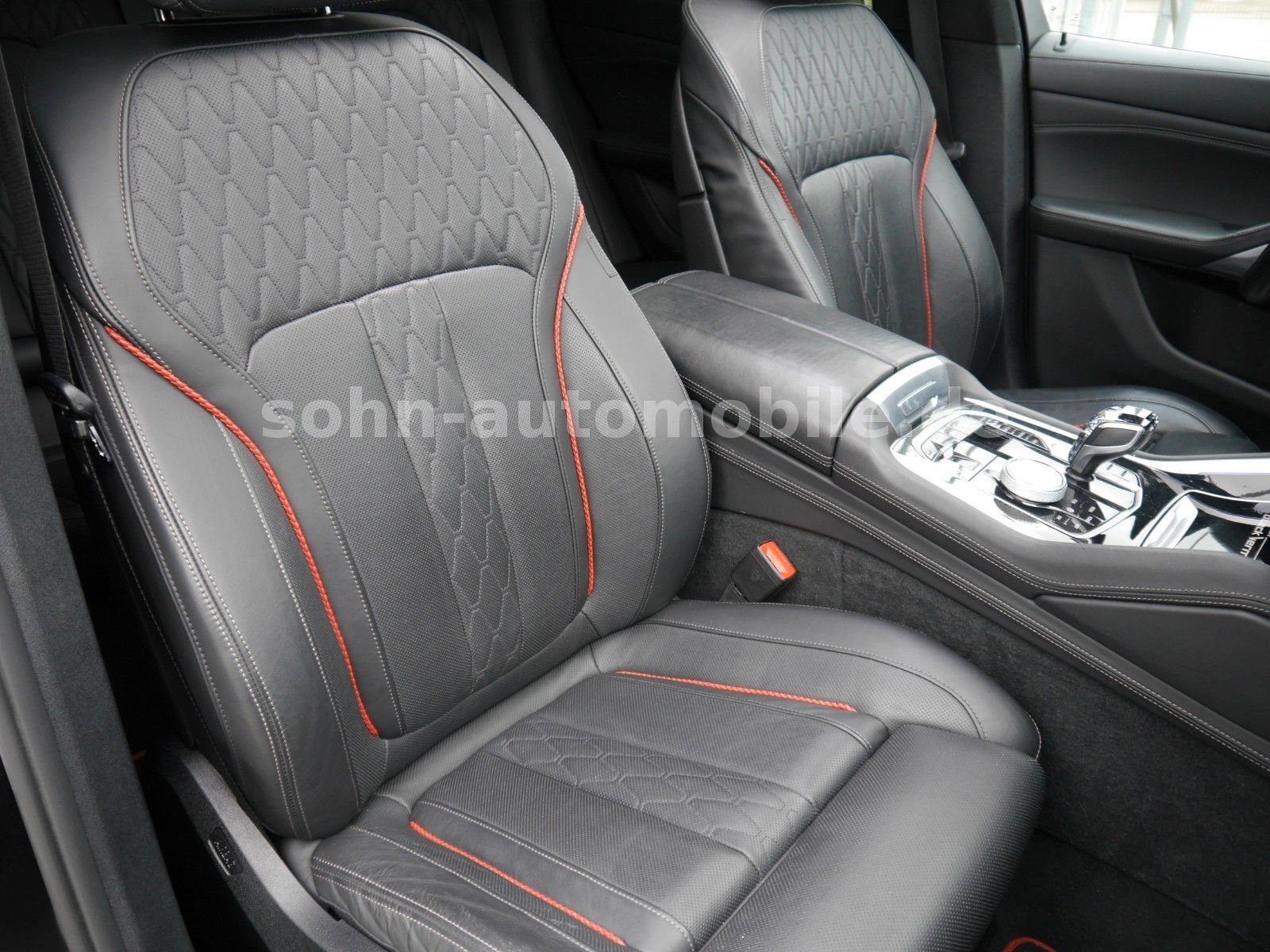 BMW X6 xDr 40d M-Sport EDITION BLACK VERMILION 2Achs
