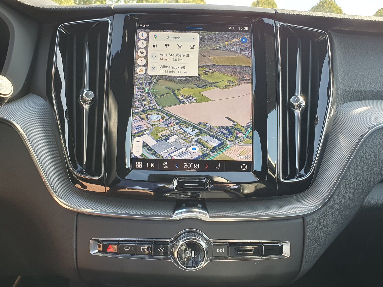 Volvo XC60 B4 AWD Plus Dark Keyless-Start/Autom./Klima