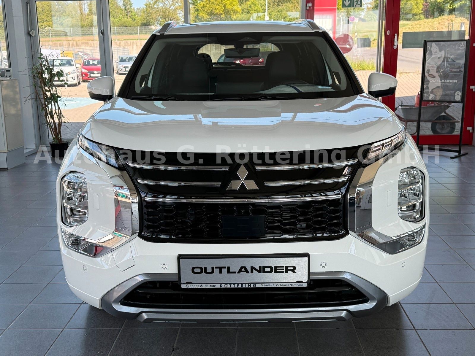 Mitsubishi Outlander Top 4WD PHEV Leder LED 4xSHZ 360° HUD