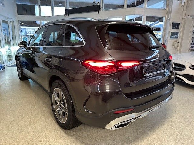 Mercedes-Benz GLC 300 d 4 M AMG Digital Light+Panorama+Burmest