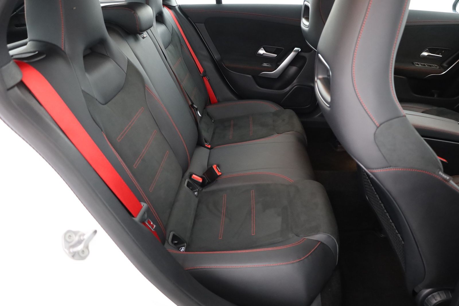 Mercedes-Benz CLA 35 AMG - Samsaru's Car Outlet