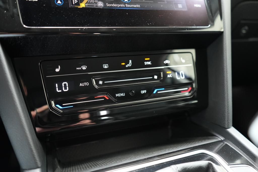 Volkswagen Passat Variant 1.5 TSI DSG Elegance - Samsaru's Car Outlet
