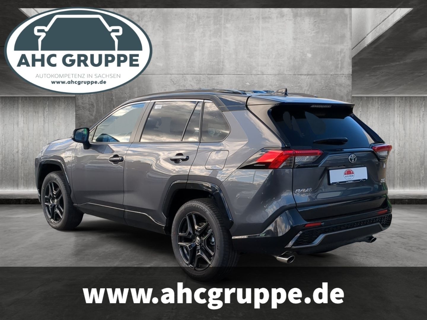 Toyota RAV 4 Plug-in Hybrid 2.5 VVT-i - Samsaru's Car Outlet