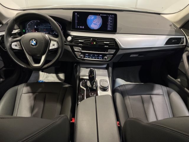 BMW 520 D Touring Automatik EU6d ACC LED Navi Leder