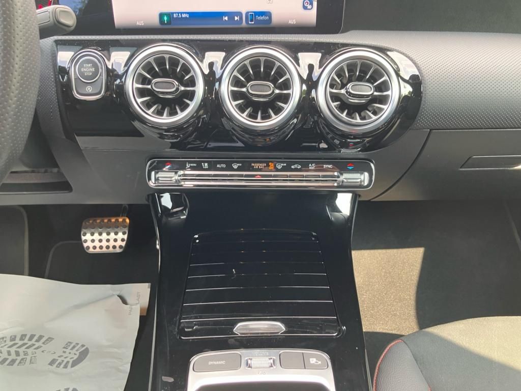 Mercedes-Benz A 200 d AMG Line - Samsaru's Car Outlet