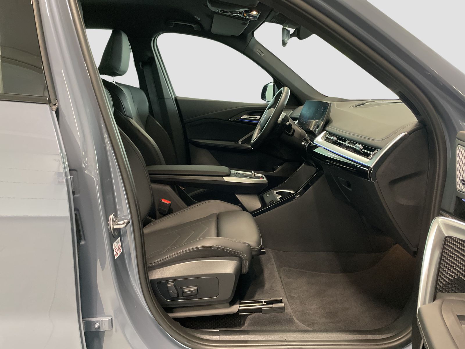 BMW X1 xDrive23i M Sport - Samsaru's Car Outlet