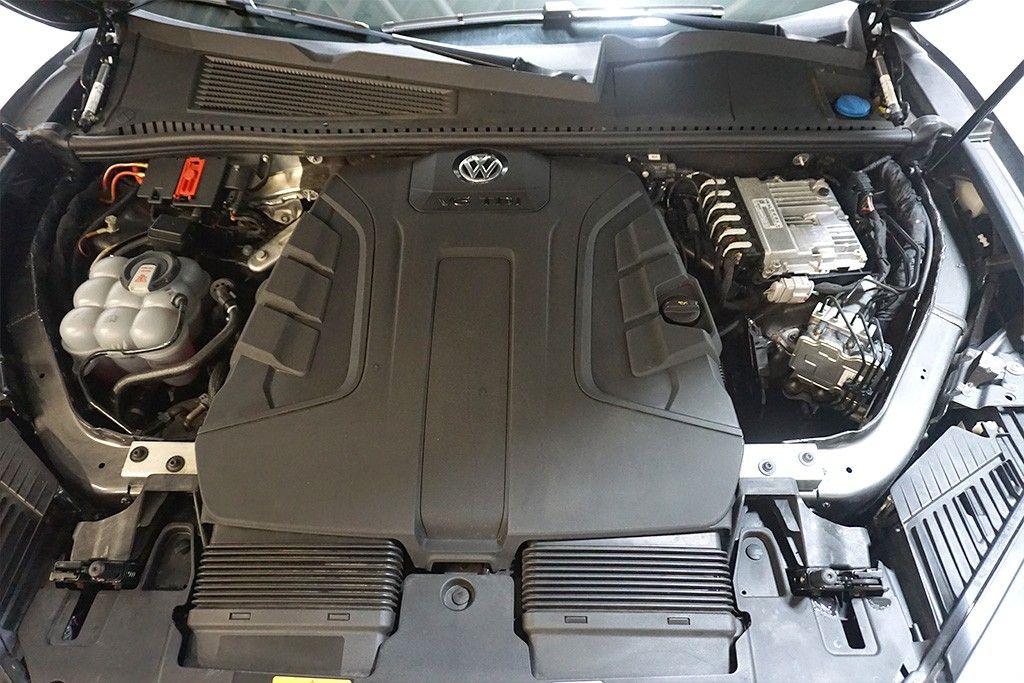 Volkswagen Touareg 3.0TDI Tiptr R-Line 4M "Edition20" VOLL