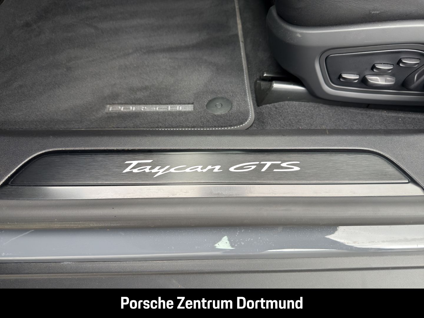 Porsche Taycan GTS Luftfederung BOSE Panoramadach LED