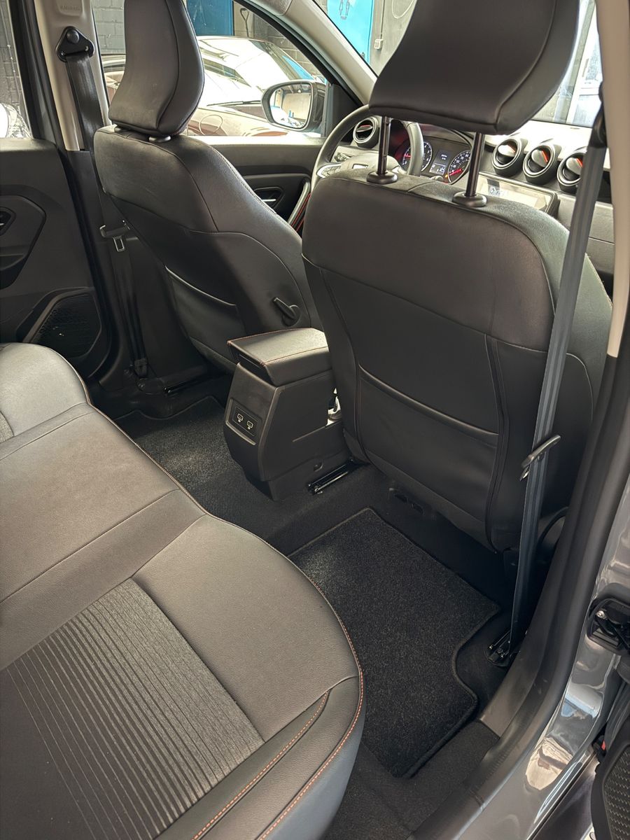 Dacia Duster II Extreme 4WD - Samsaru's Car Outlet