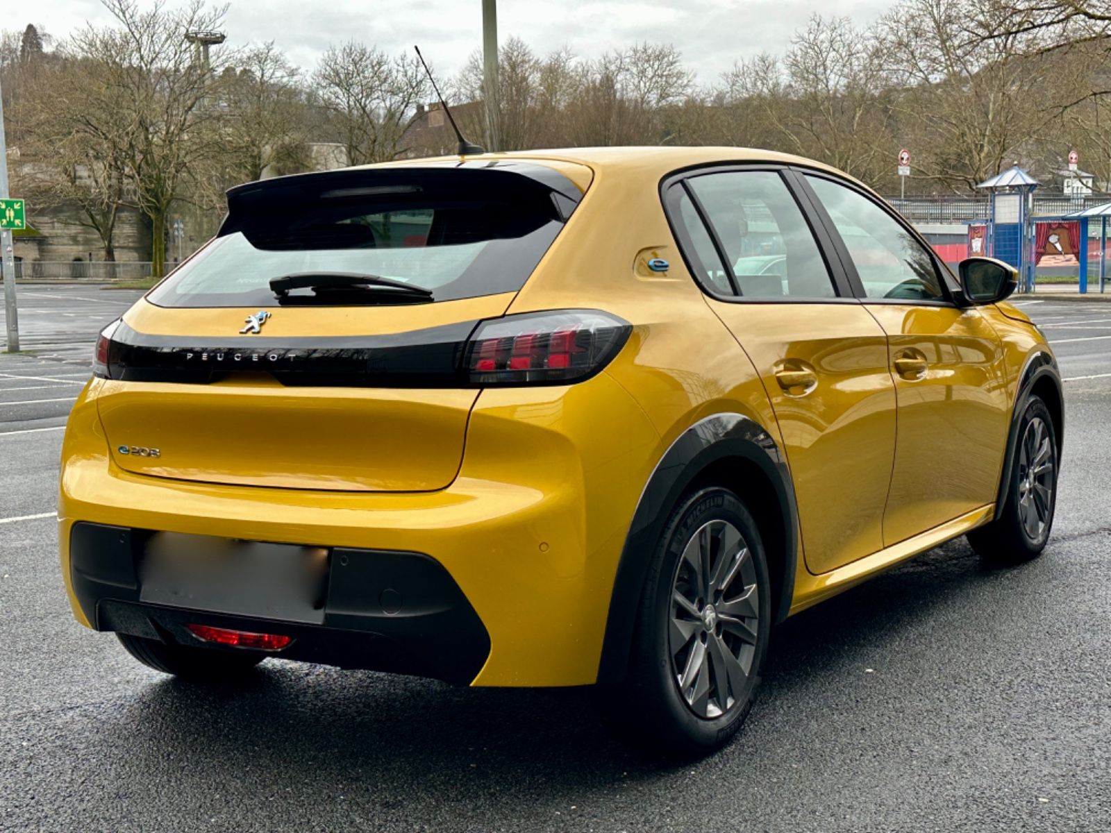 Peugeot e-208 Active Pack - Samsaru's Car Outlet