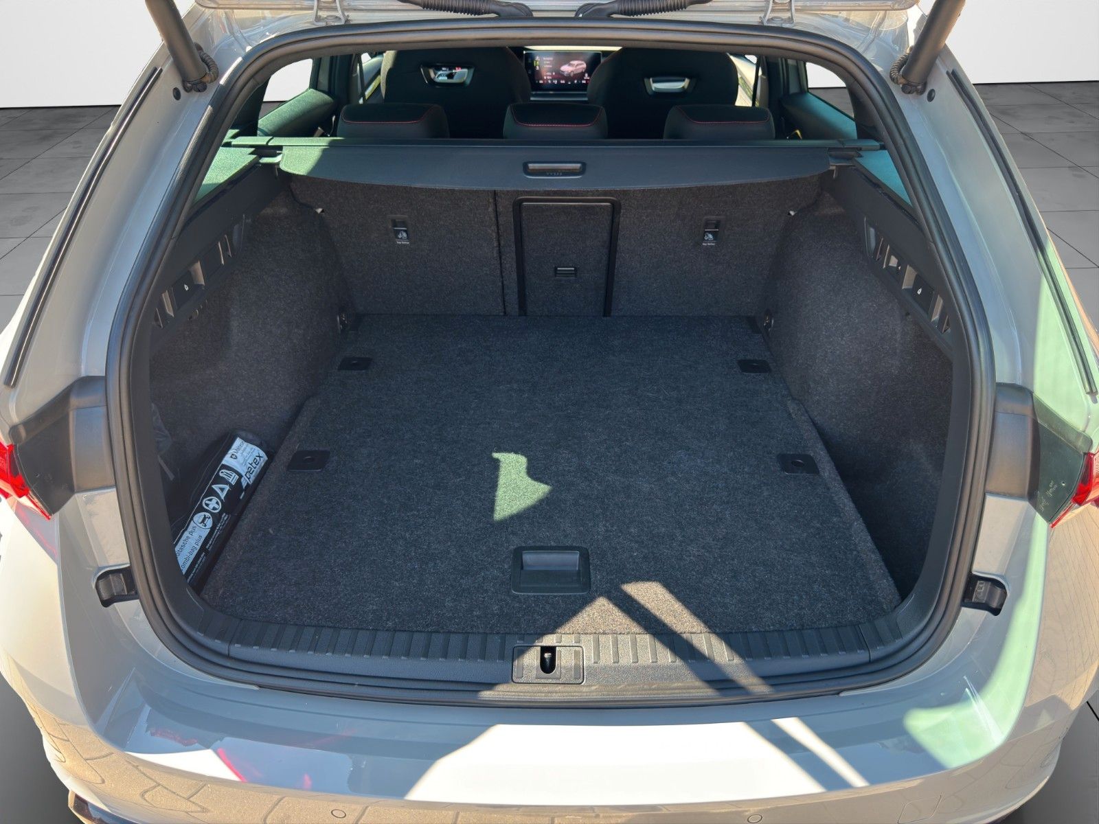 Skoda Octavia Combi RS - Samsaru's Car Outlet