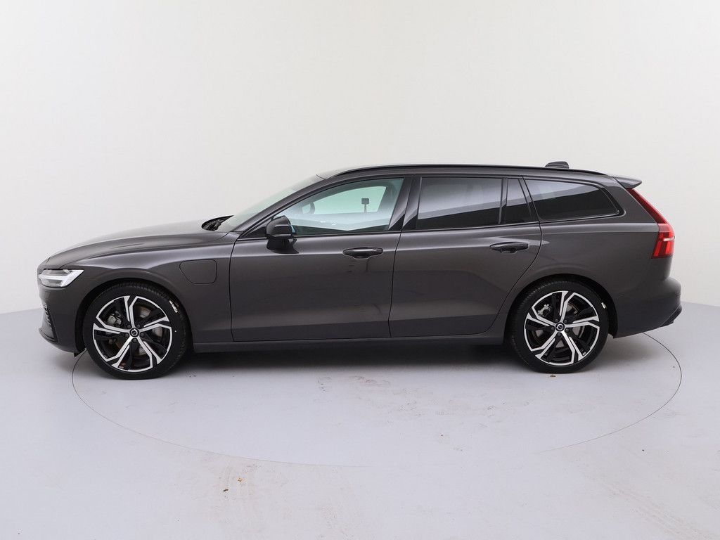 Volvo V60 T6 Plus Dark Recharge Plug-In Hybrid AWD LED