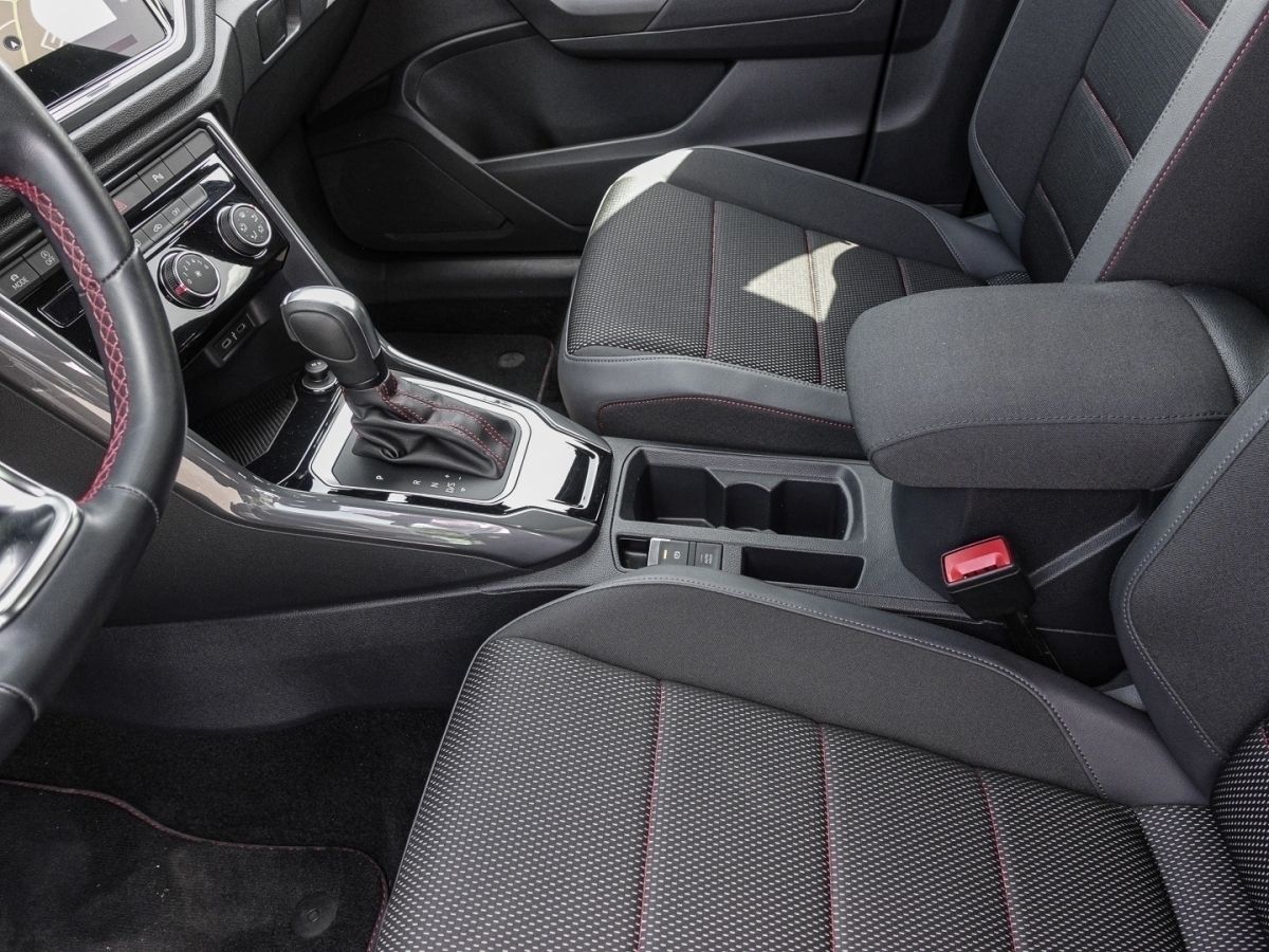 Volkswagen T-ROC 1.5 TSI DSG Sport - Samsaru's Car Outlet