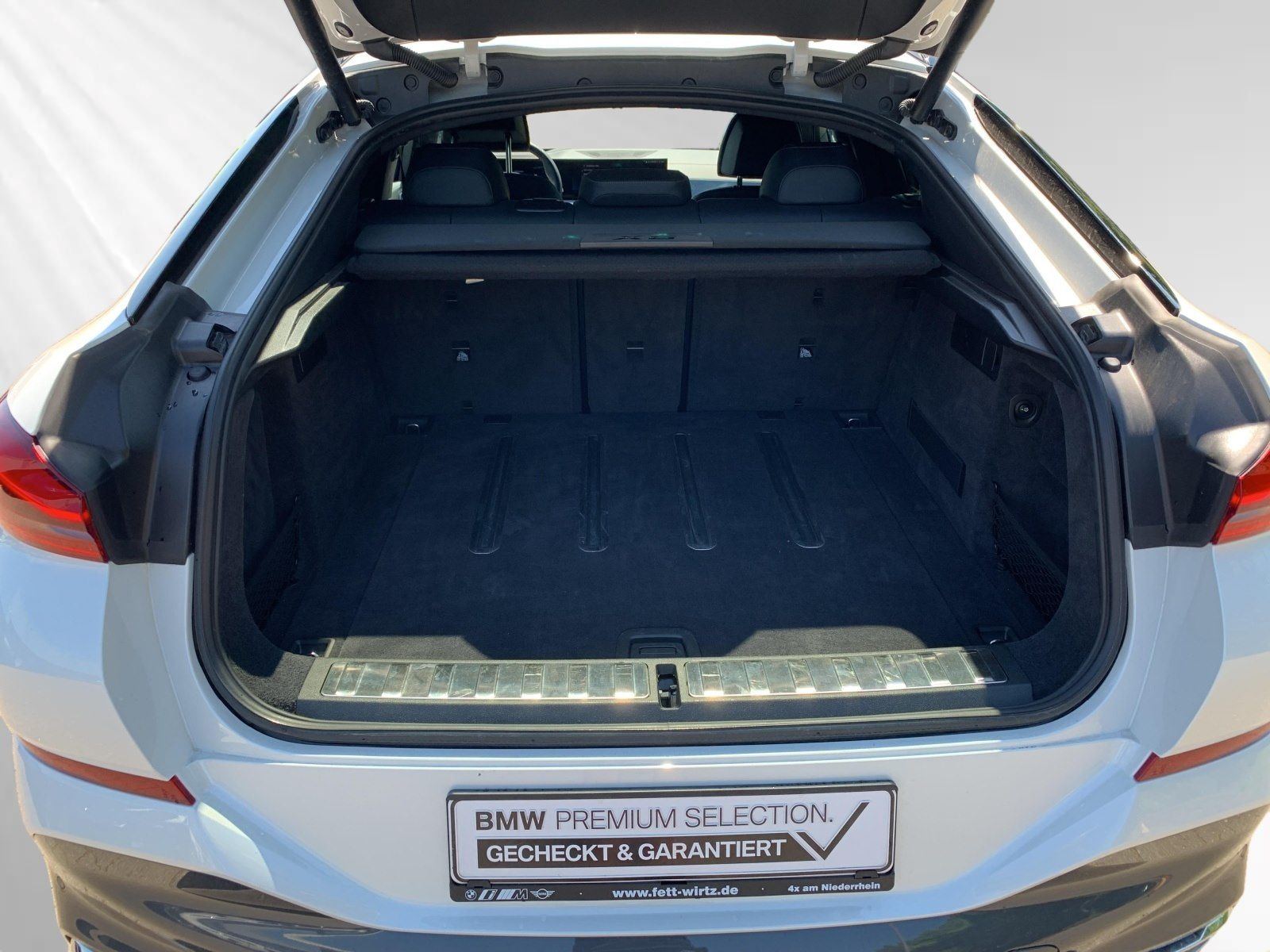 BMW X6 xDrive40d M Sport|AHK|Pano|Standhzg.|H/K