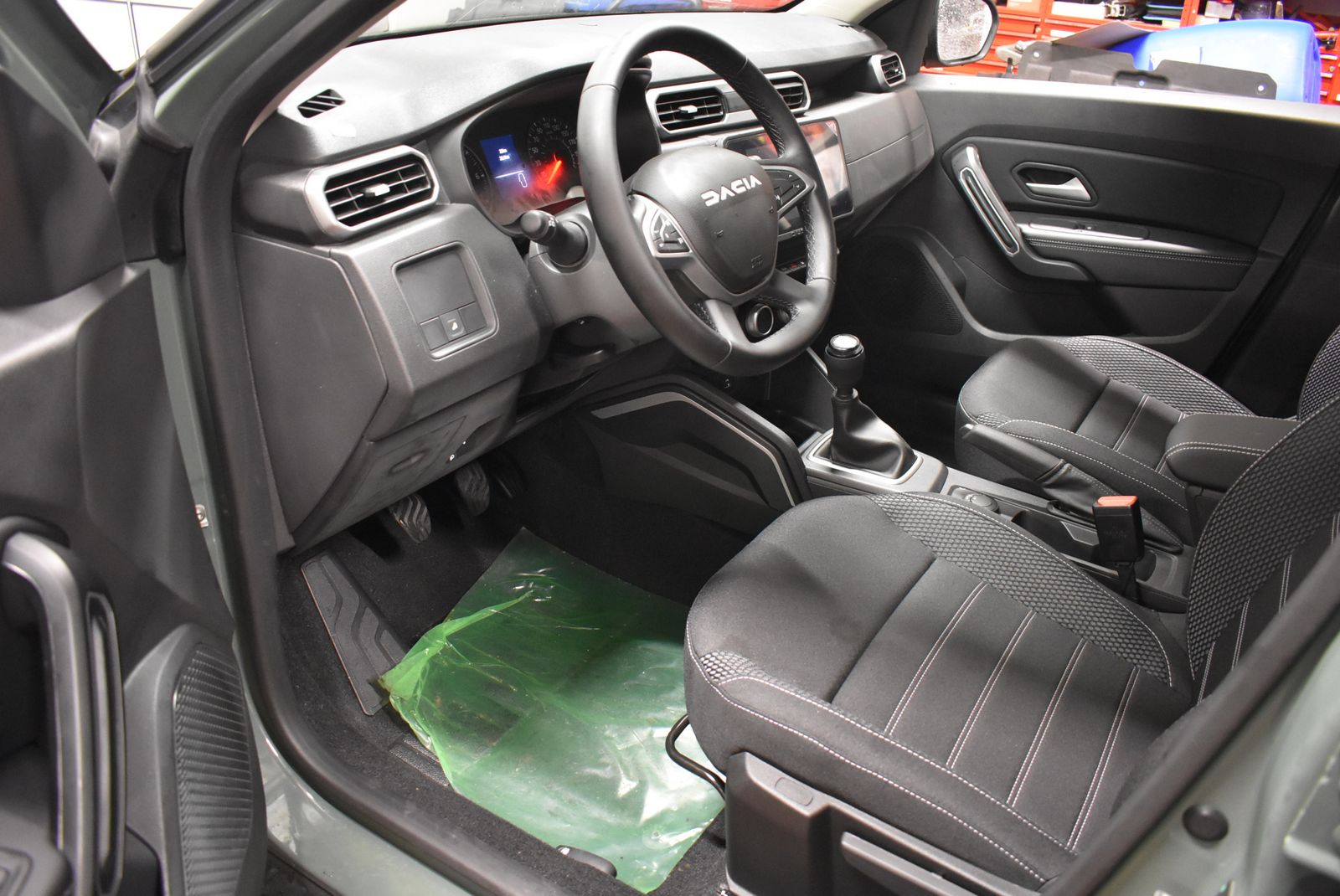 Dacia Duster dCI 115 4WD Journey - Samsaru's Car Outlet