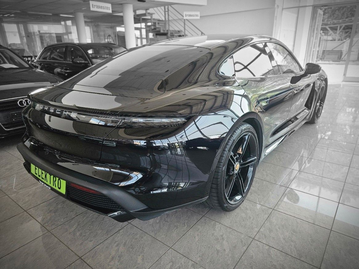 Porsche Taycan Turbo !GARANTIE! BOSE/MATRIX/KERAMIK