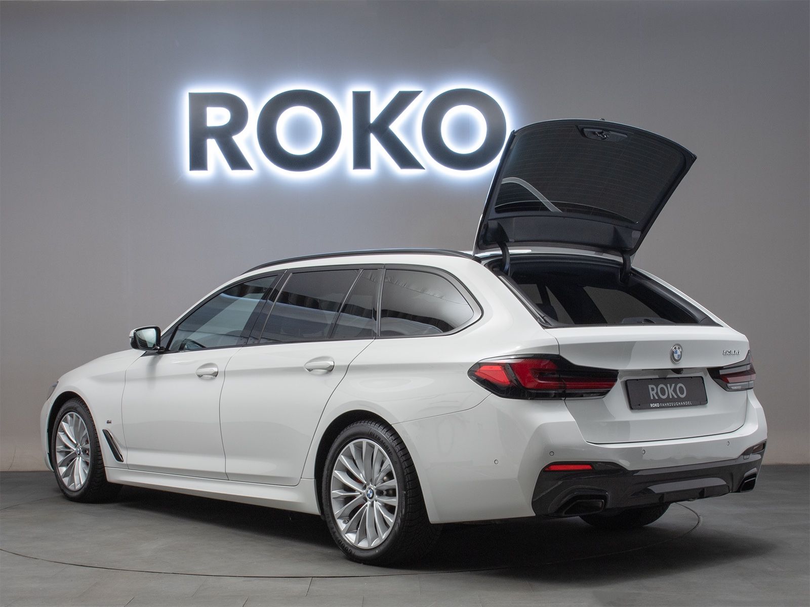 BMW 530d M-Sport H&K Laser HuD SoftCl.360°StandH.AHK