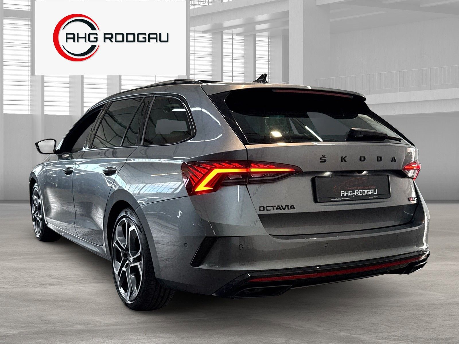 Skoda RS 4x4 PANO/HUD/360°/AHK/MASS/AMB/ACC/TRA.P.