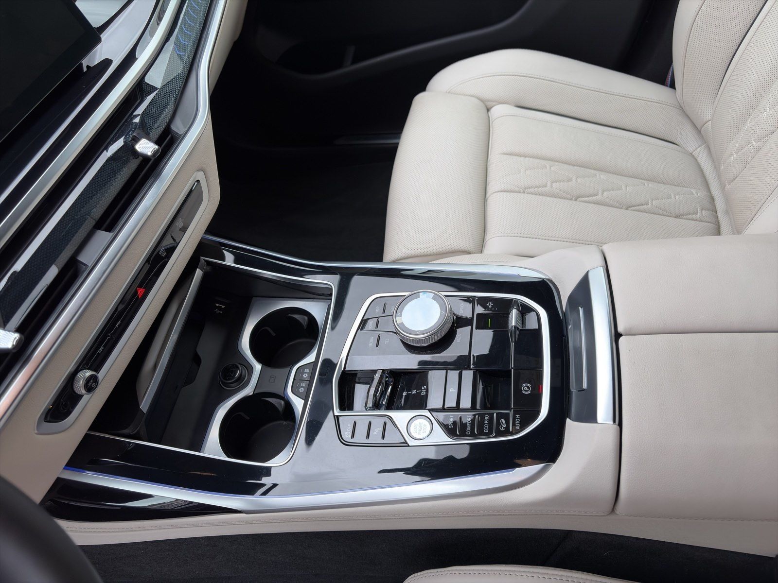 BMW X7 xDrive40d | M Sport Pro| Frozengrey| UPE 149.