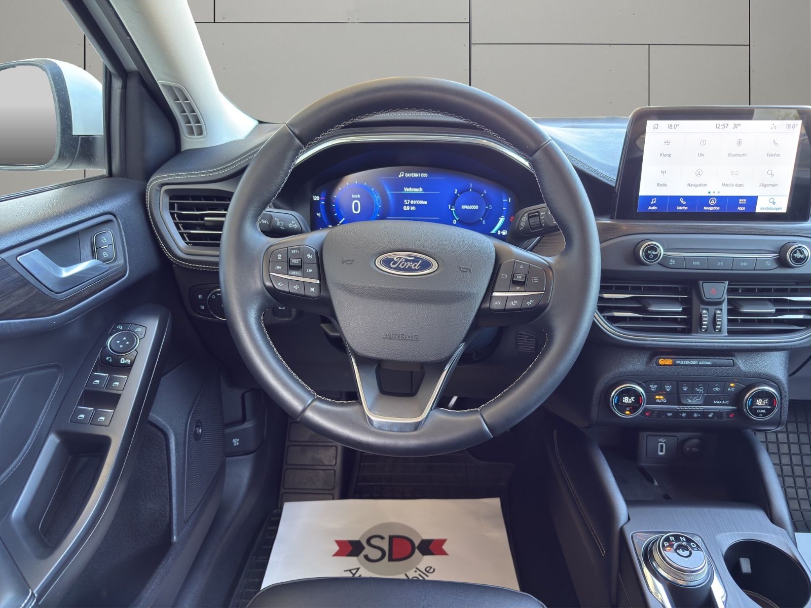 Ford Focus 2.0 Vignale - Samsaru's Car Outlet