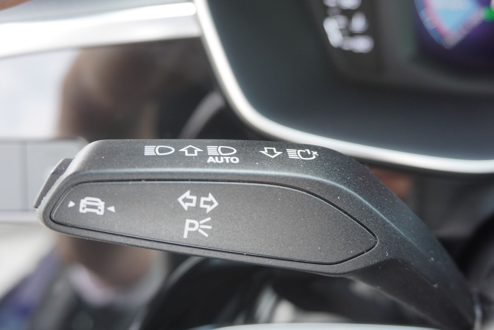 Audi Q3 35 TDI quattro advanced - Samsaru's Car Outlet