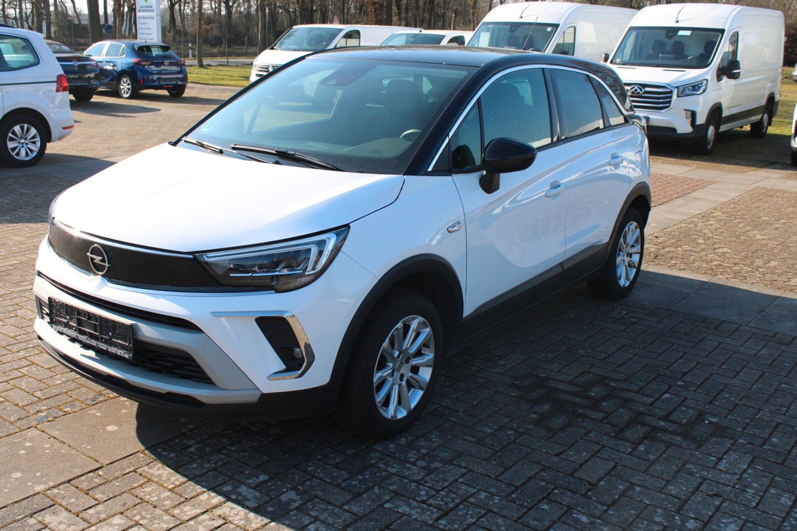 Opel Crossland - Samsaru's Car Outlet