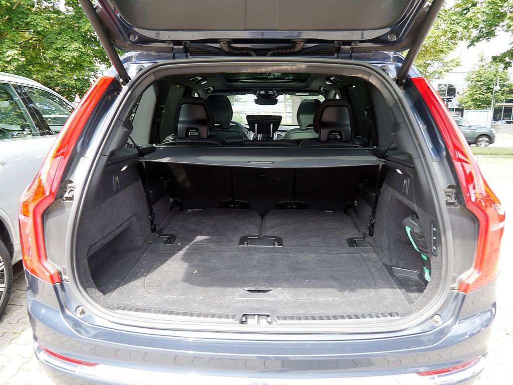 Volvo XC90 B5 AWD Plus Bright LUFTFEDERUNG 360° PANO