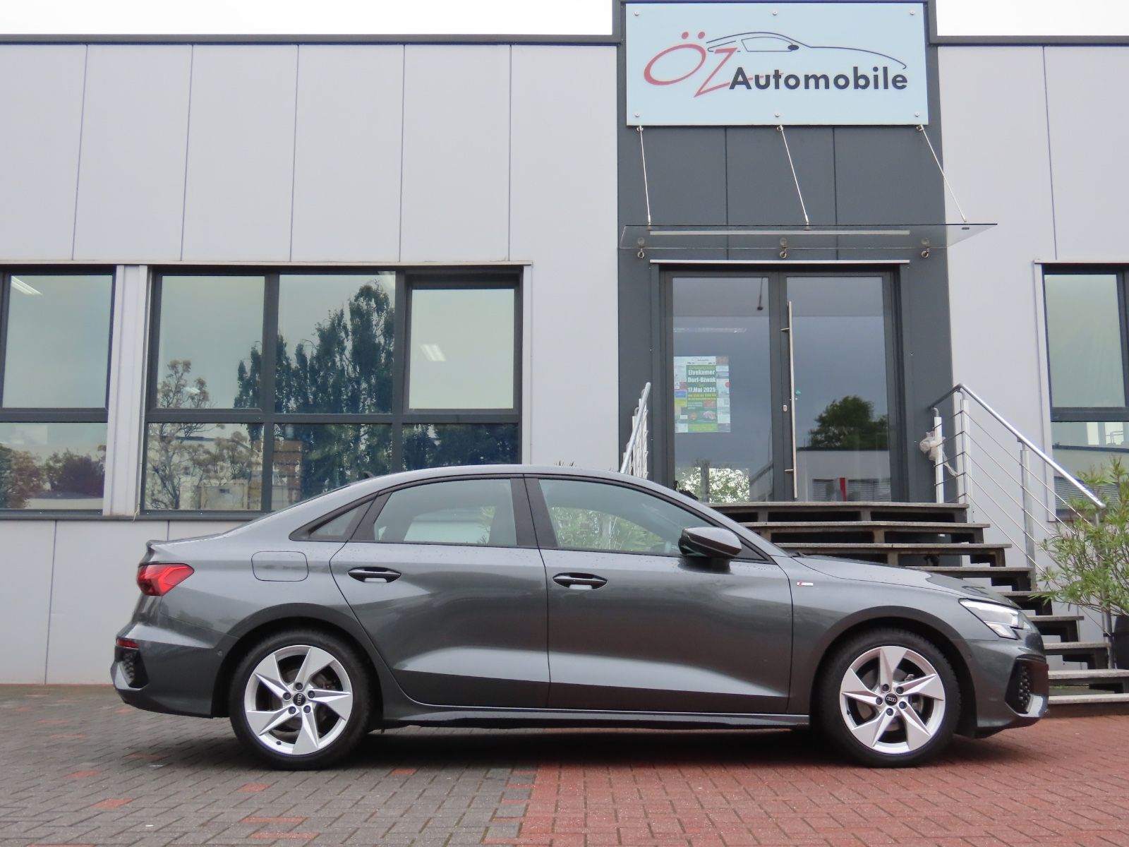 Audi A3 Limousine 35 TFSI S line Leder Ambiente