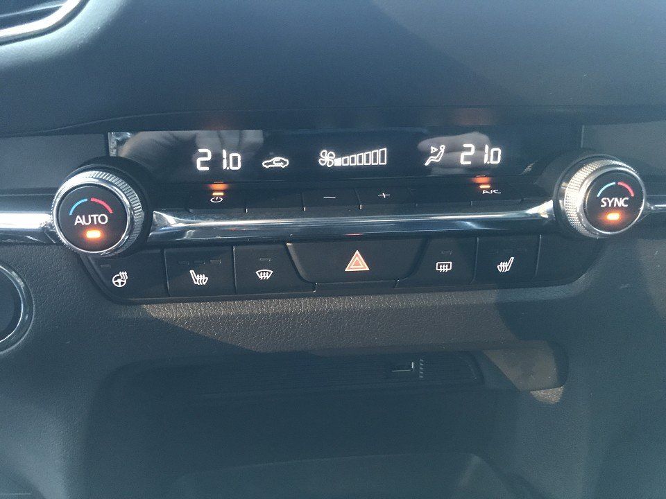 Mazda CX-30 SKYACTIV-X M Hybrid SELECTION, AUTOMATIK,