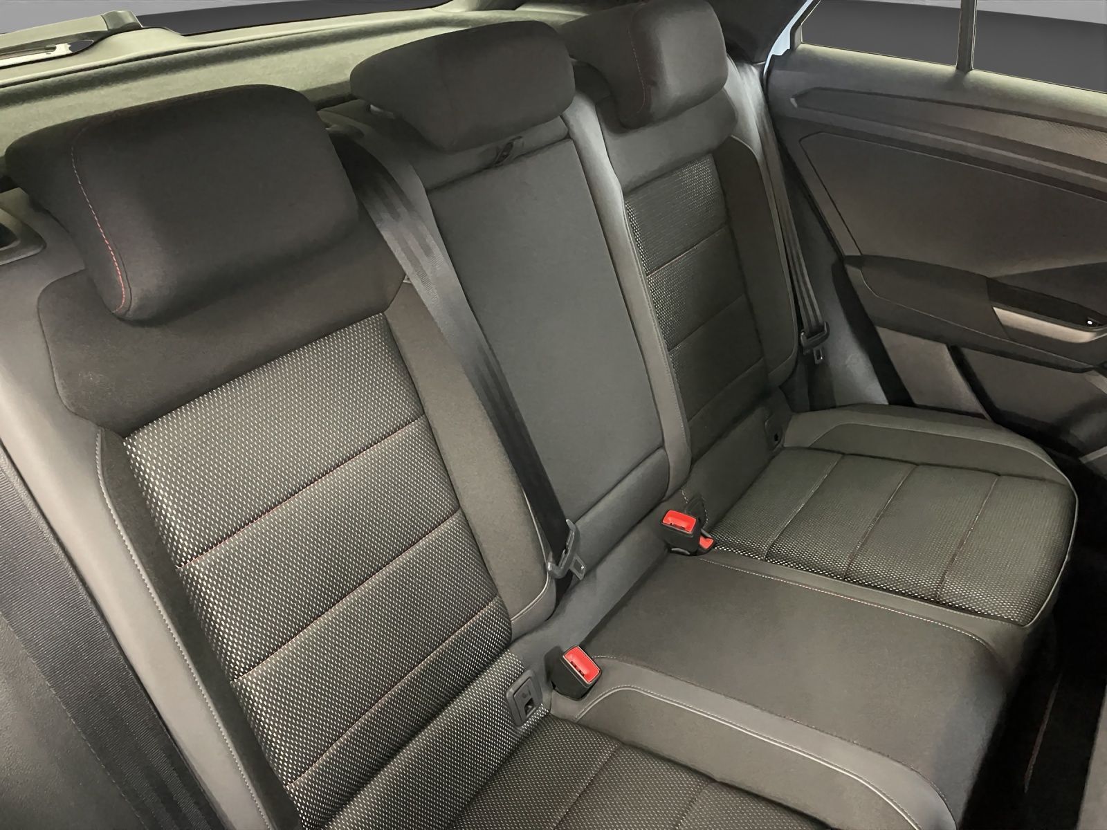 Volkswagen T-Roc 2.0 TSI 4M Sport R-Line - Samsaru's Car Outlet
