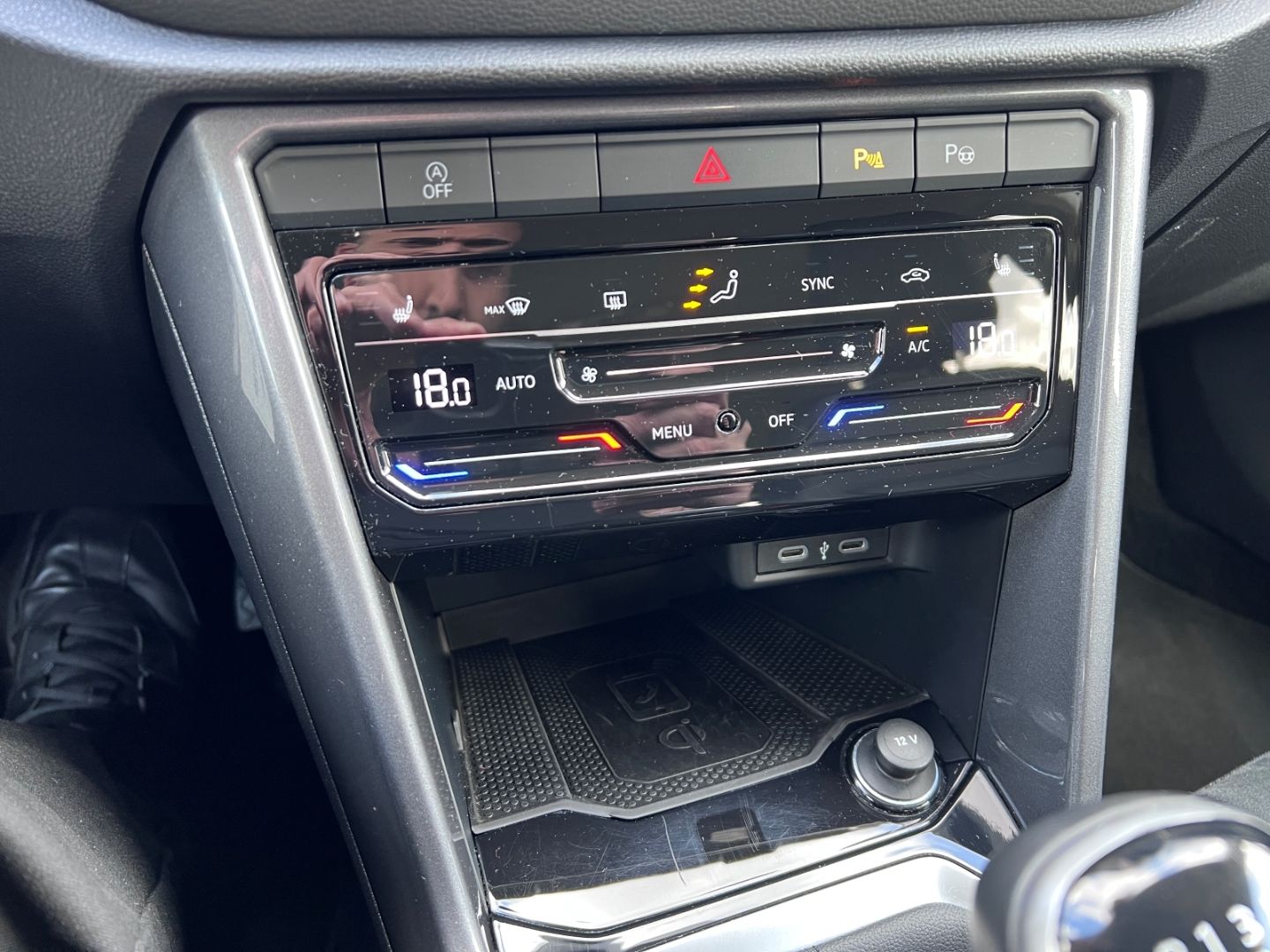 Volkswagen T-Roc 1.0TSI Style - Samsaru's Car Outlet